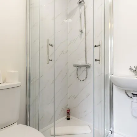 ベッド・アンド・ブレックファスト Charlotte Street House