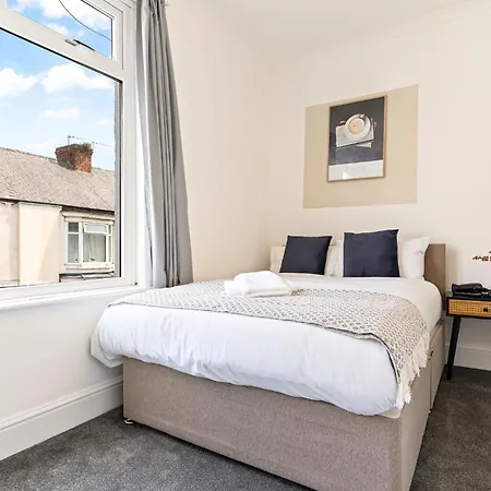 Charlotte Street House 雷德卡