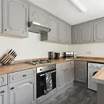 Alojamento de Acomodação e Pequeno-almoço Charlotte Street House *
